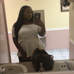 Meet your Posher, Ariana